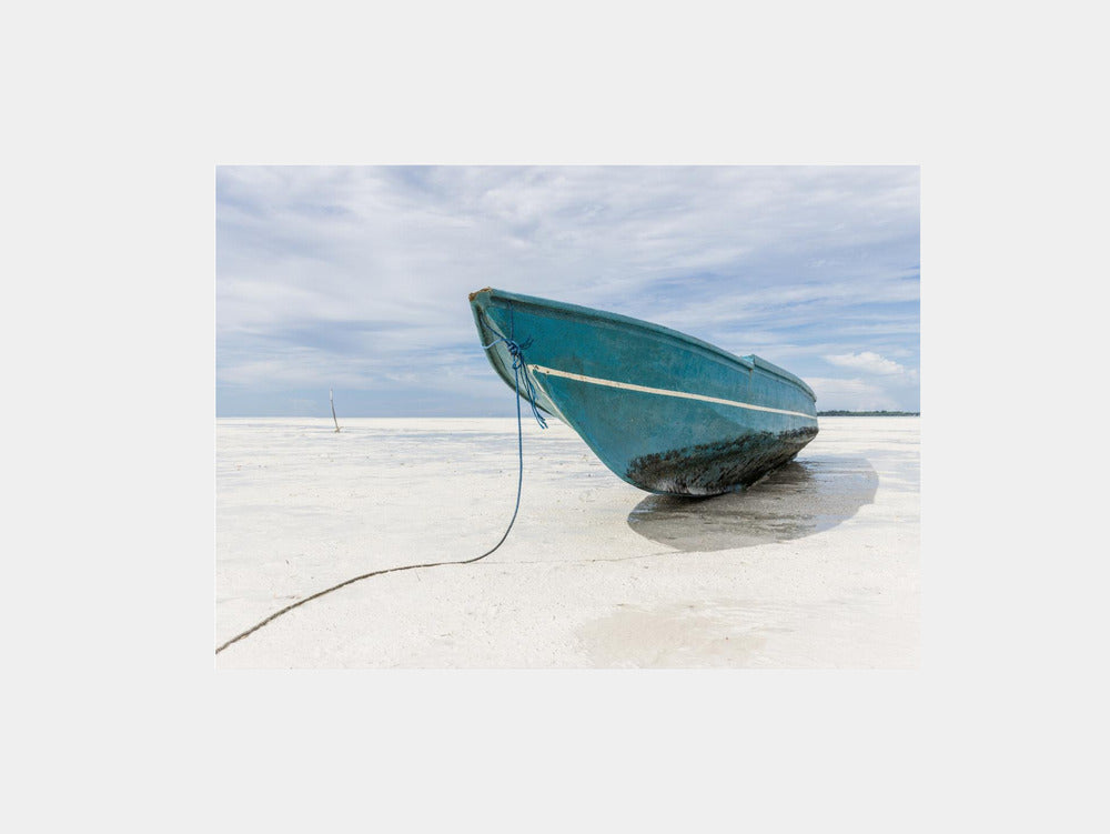 Boat at the beach Art Print