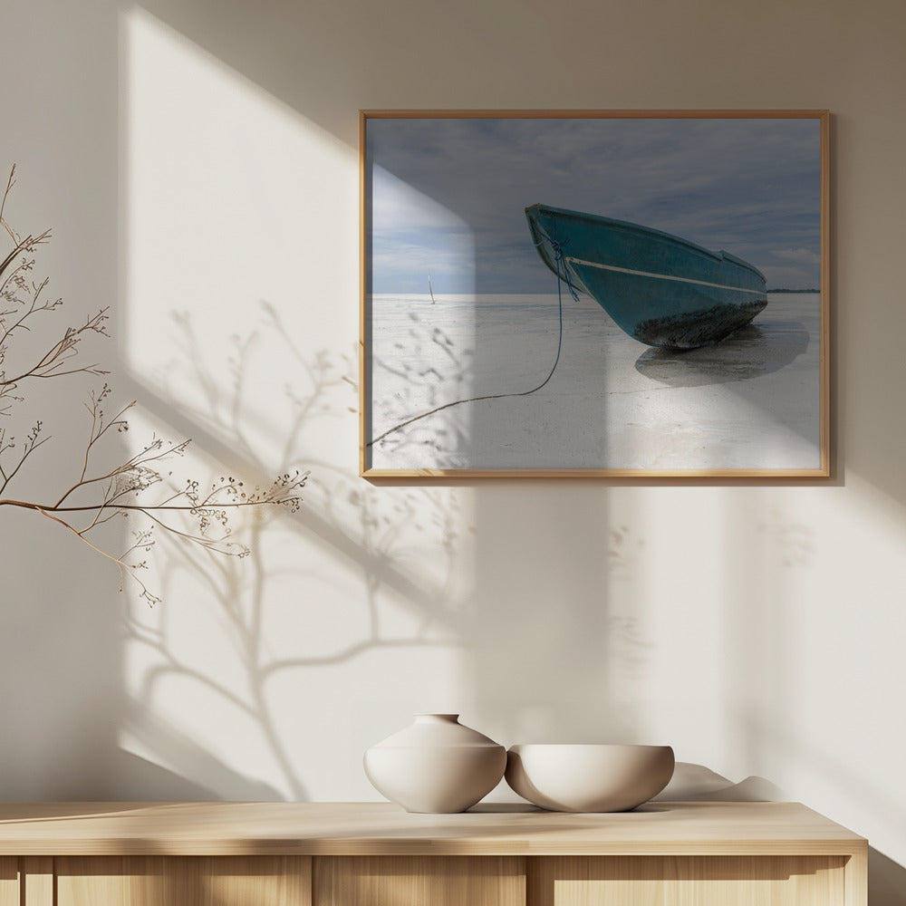 Boat at the beach Art Print