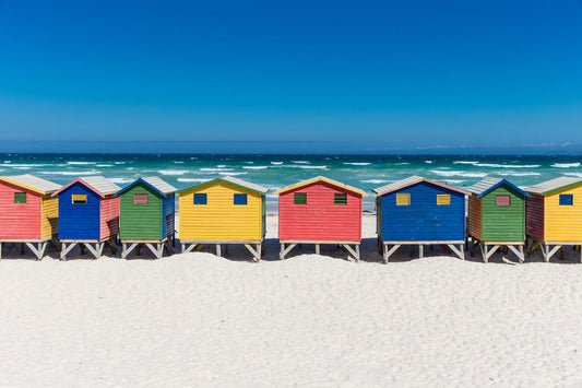 Cape Town: Bath houses at the beach in Muizenberg, South Africa