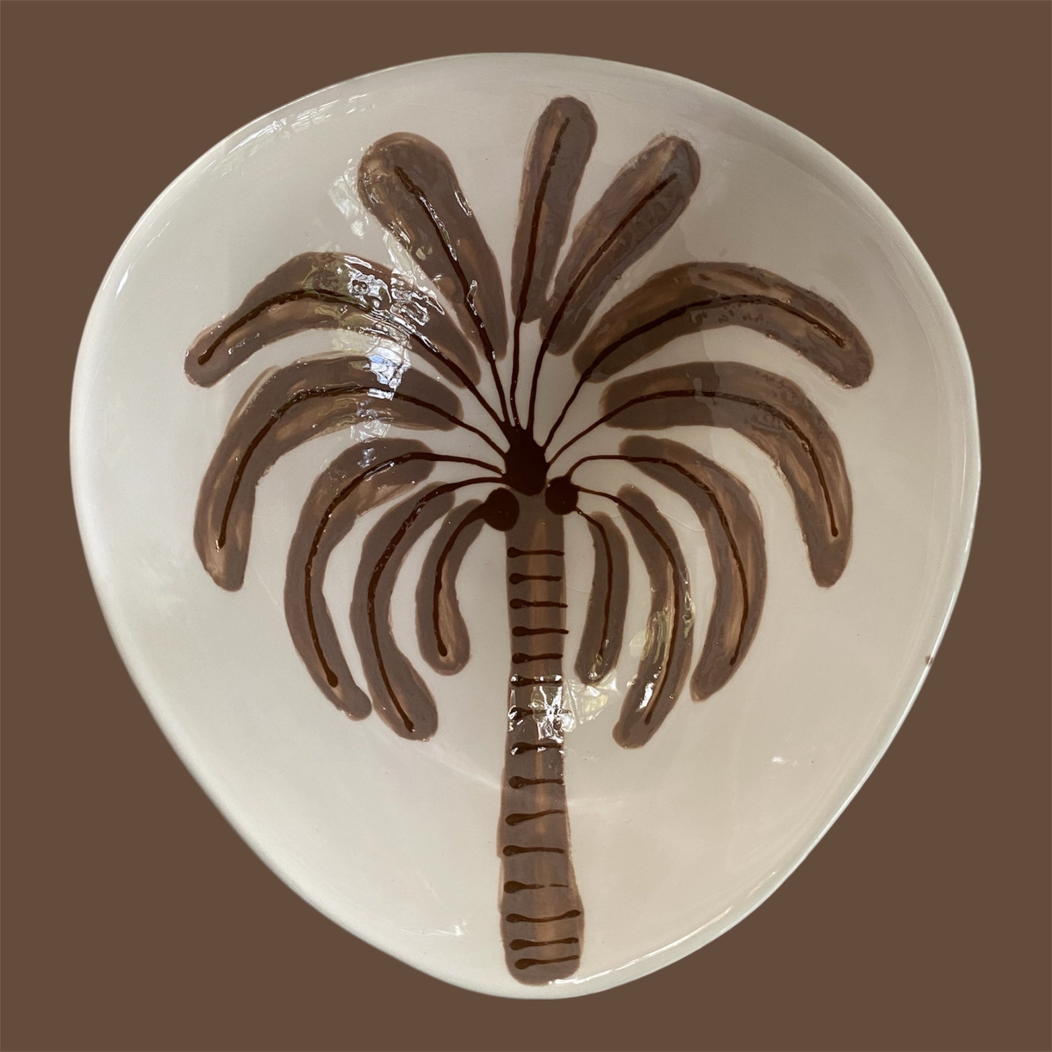 Palm Bowl in Rich Brown